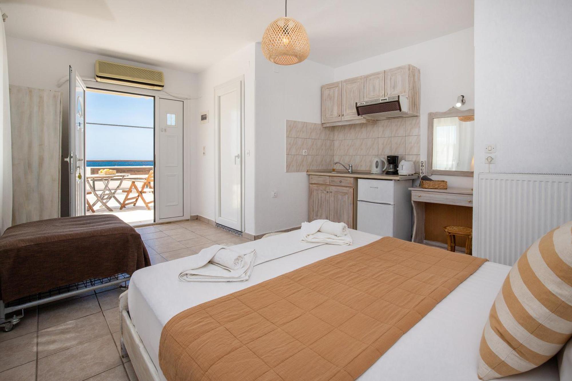 Piatsa Michalis Hotel Potos Exterior photo