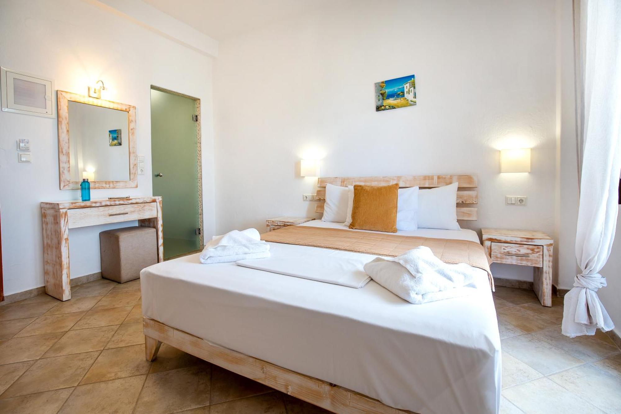 Piatsa Michalis Hotel Potos Exterior photo