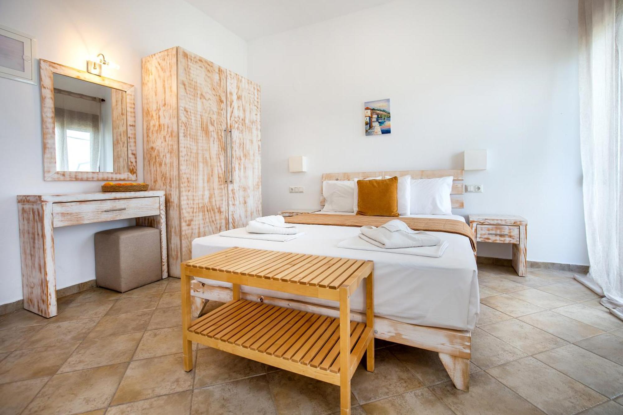 Piatsa Michalis Hotel Potos Exterior photo