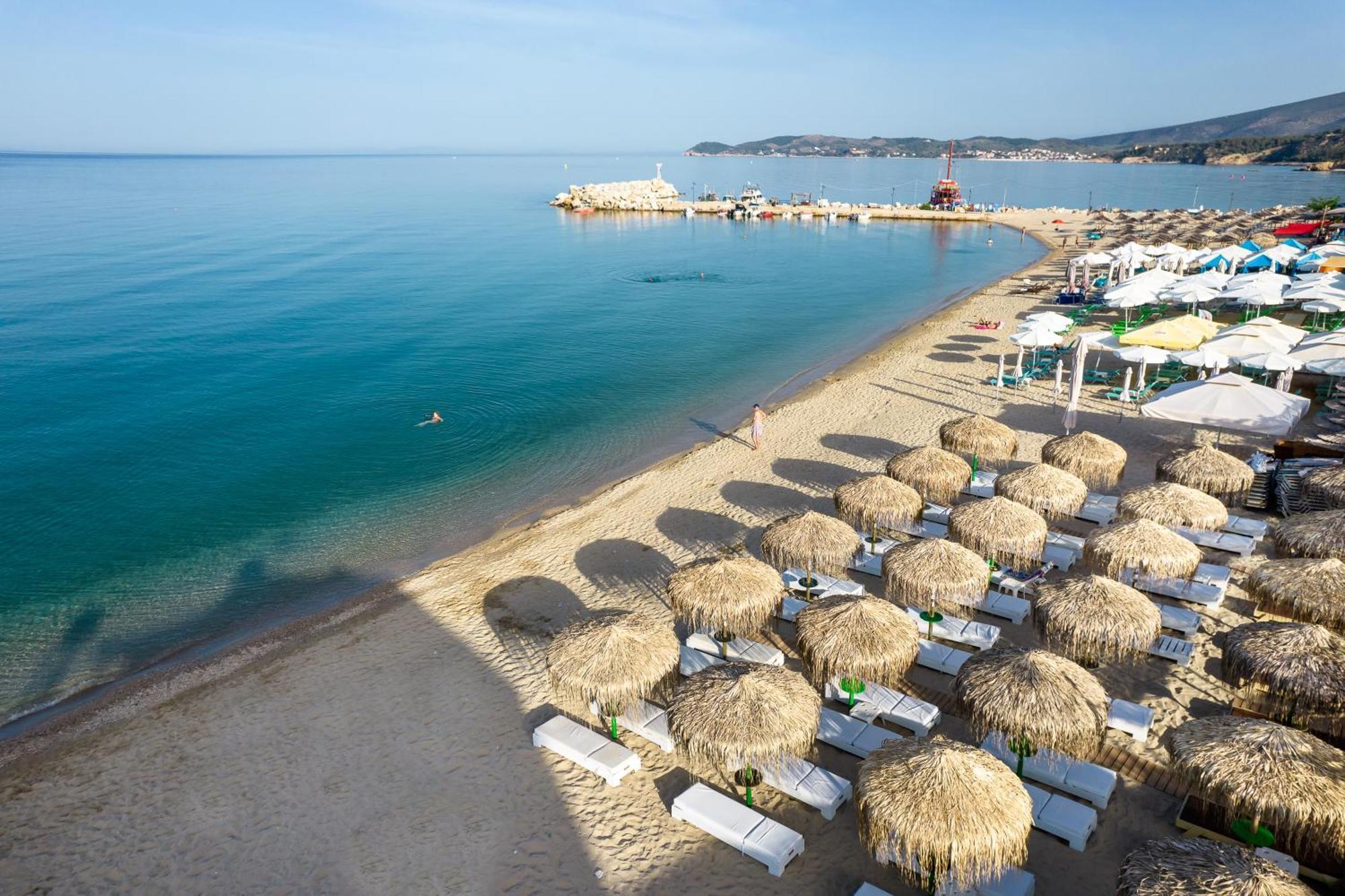 Piatsa Michalis Hotel Potos Exterior photo