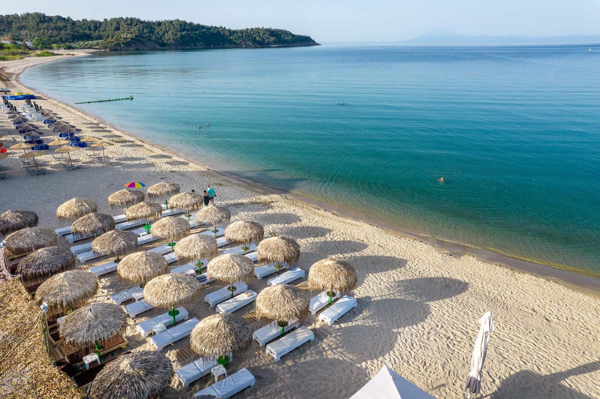 Piatsa Michalis Hotel Potos Exterior photo