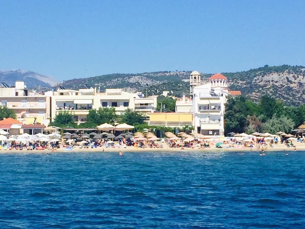 Piatsa Michalis Hotel Potos Exterior photo